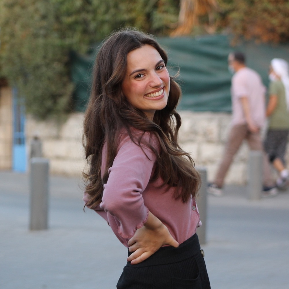 Meet your Posher, Victoria